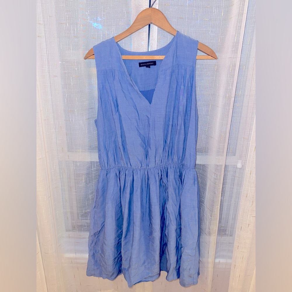 Blue chambray banana republic sleeveless dress
